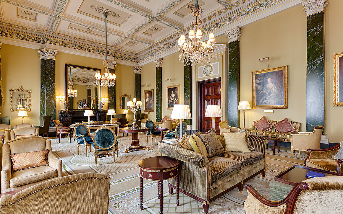 6077edit Carlton Club